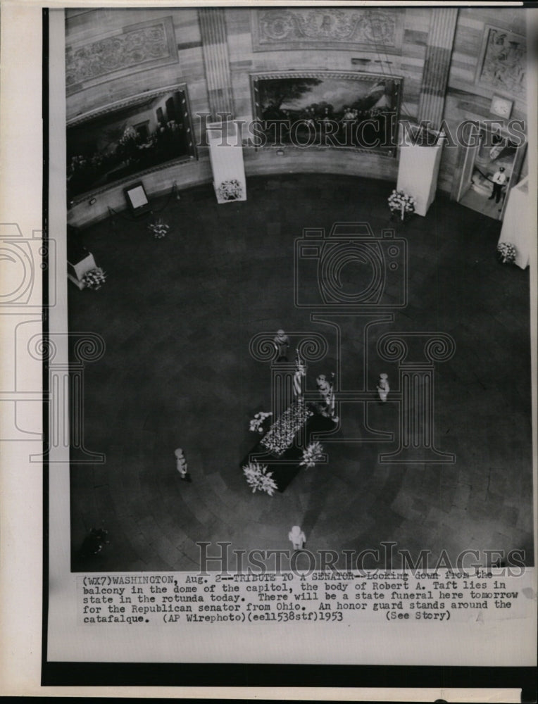 1953 Press Photo Republican Senator Robert A. Taft, lies in state in Capitol - Historic Images