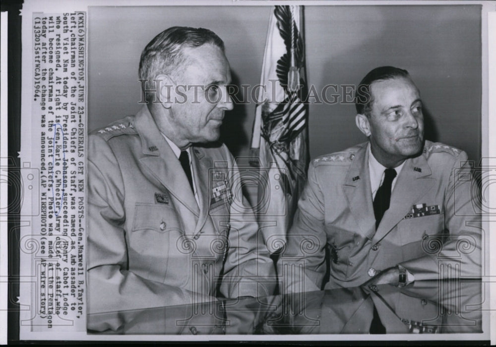 1964 Press Photo General Earle G. Wheeler chats with General Maxwell B. Taylor - Historic Images