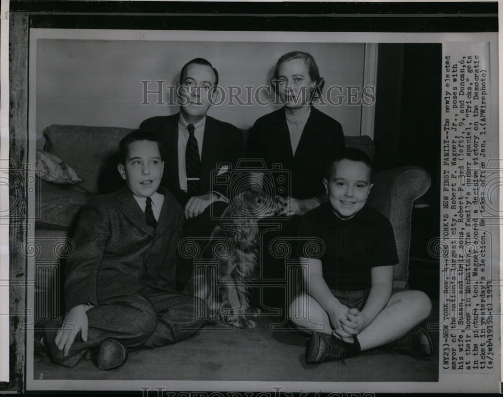 1953 Press Photo Newly elected New York Mayor Robert Wagner poses with family - Historic Images