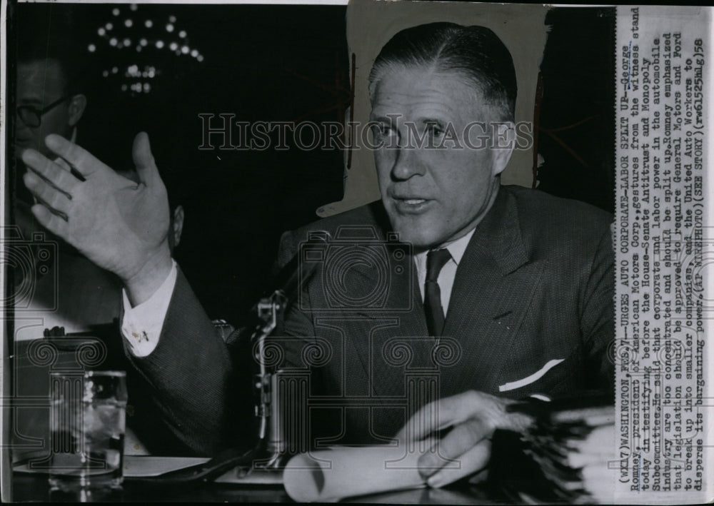 1958 Press Photo American Motors Corp. president George Romney at witness stand - Historic Images