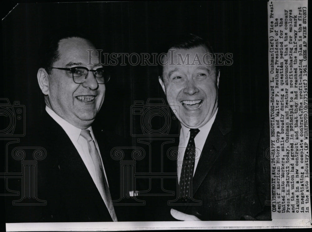 1961 Press Photo AMC V.P. Edward L. Cushman talks with Walter P. Reuther of UAW - Historic Images