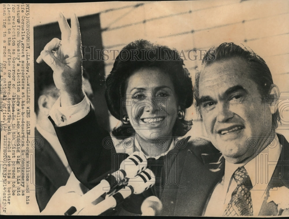 1974 Press Photo George Wallace and his wife Cornelia, greet supporters. - Historic Images