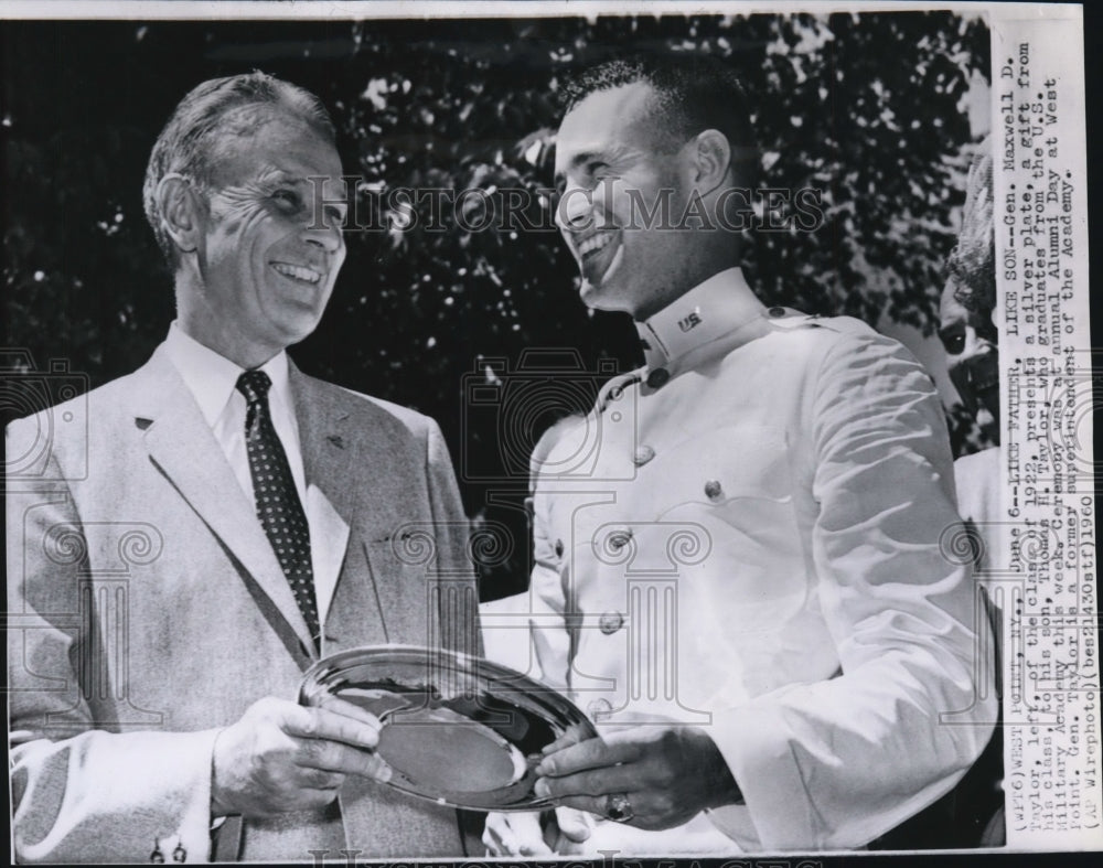 1960 Press Photo General Maxwell D. Taylor with son Thomas D. Taylor - Historic Images