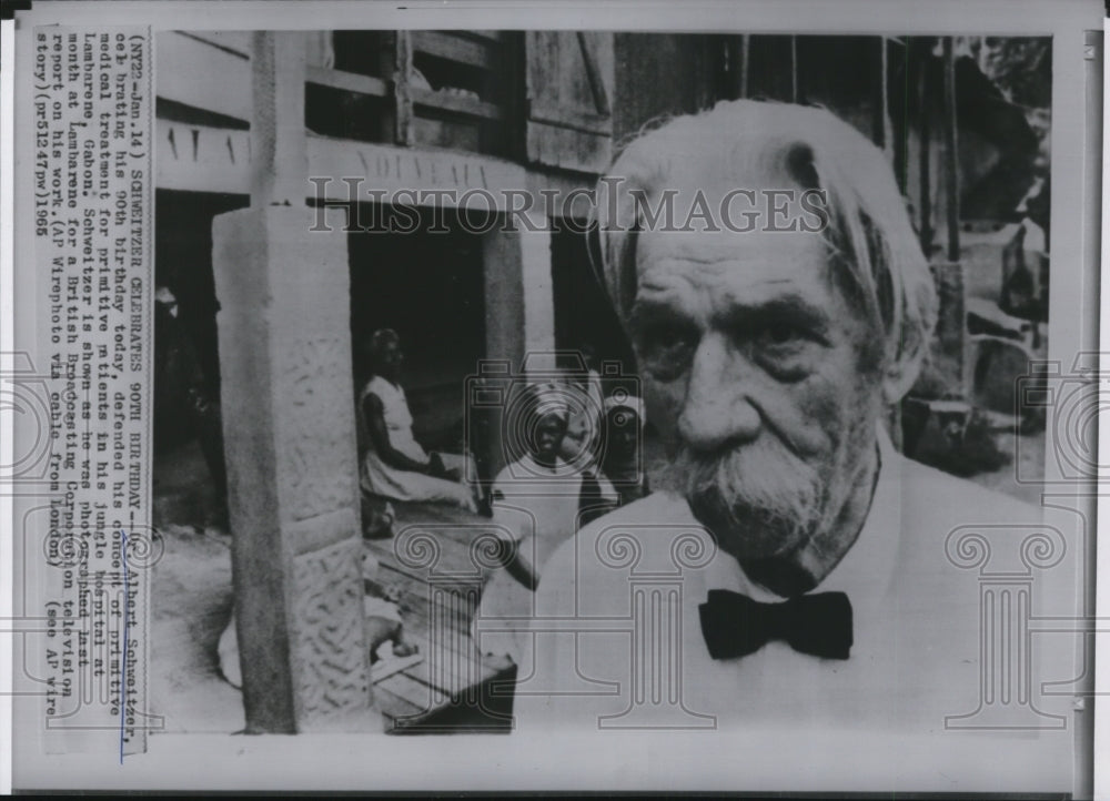 1965 Press Photo Dr. Albert Schweitzer celebrates 90th birthday at Lambarene - Historic Images