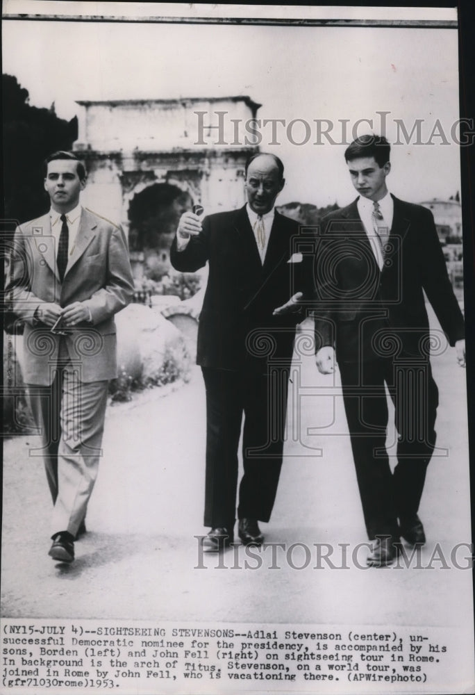 1953 Press Photo Adlai Stevenson and Sons, Borden and John Fell touring Rome. - Historic Images