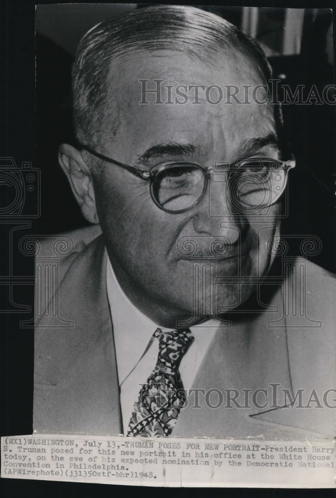 1948 Press Photo President Harry S. Truman at his office in the White House. - Historic Images