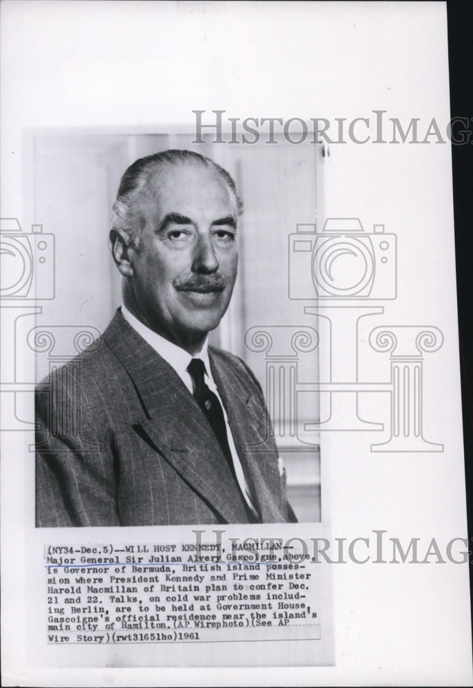 1961 Press Photo Major General Sir Julian Alvery Gascoigne of British Islands - Historic Images