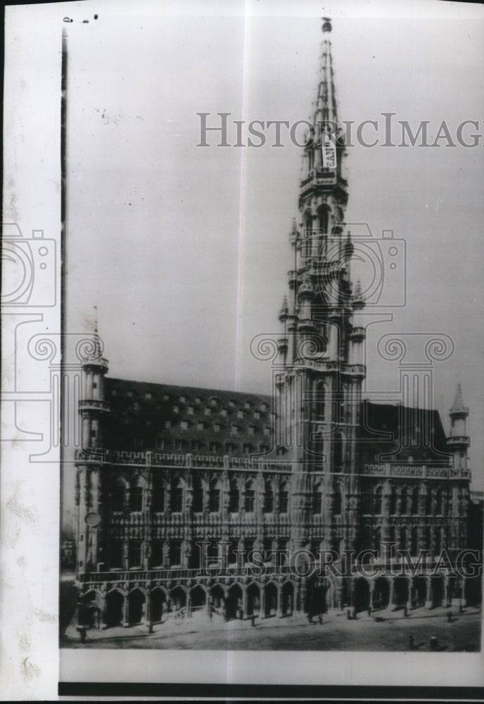 1940 Press Photo Brussels Town Hall (Town facade was begun in 1402) - Historic Images