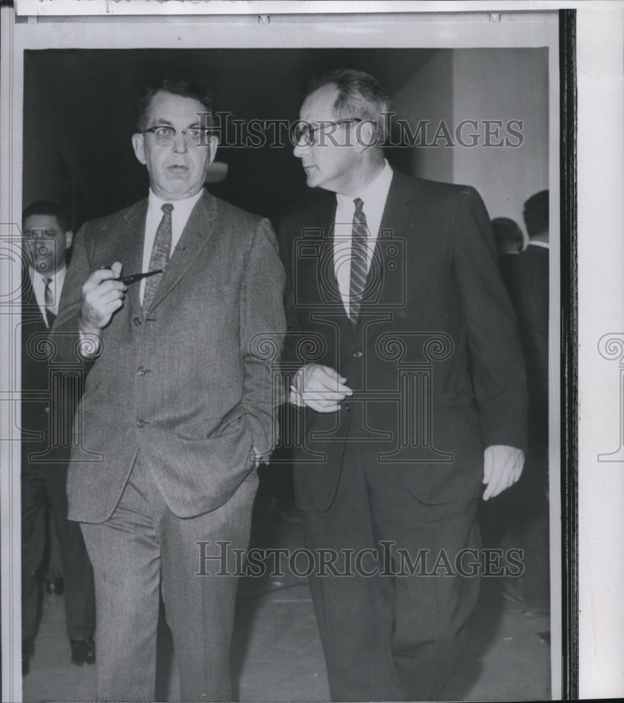 1962 Press Photo Labor Secretary W. Willard Wirtz and William E. Simkin - Historic Images