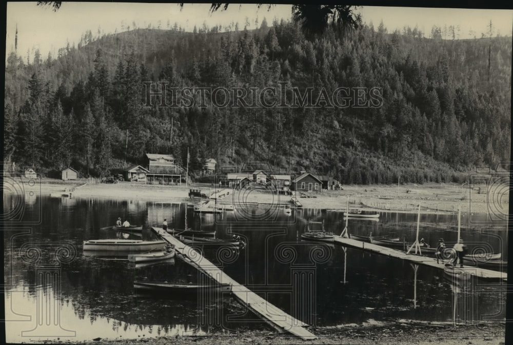 1931 Deer Lake  - Historic Images