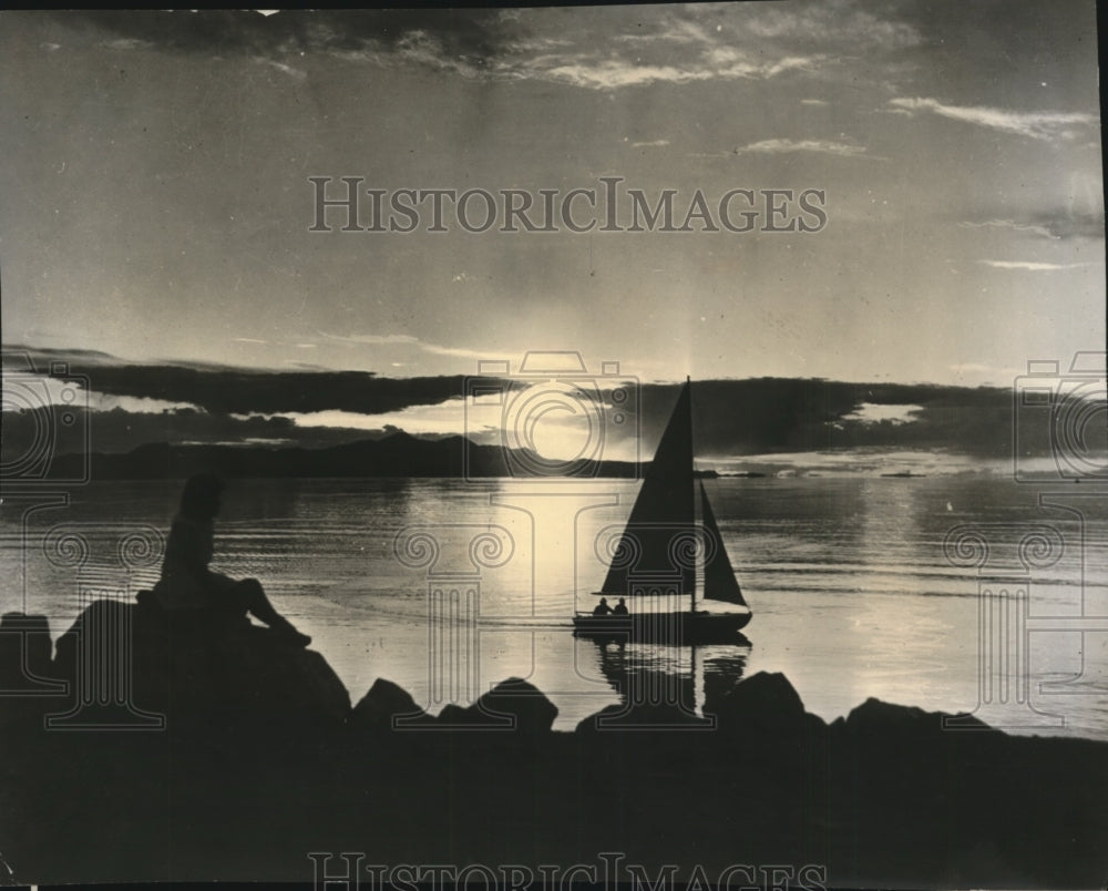 1957 Press Photo The Great Salt Lake at sunset - spx12928- Historic Images