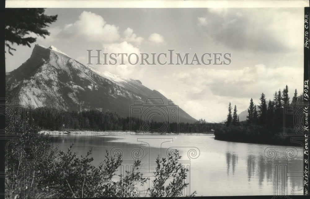 1937 Press Photo The Bow River with Mount Rundles in the background - spx15005- Historic Images