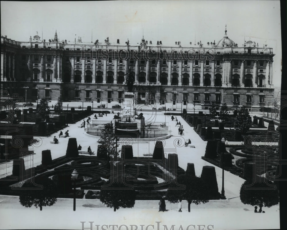 1973 Press Photo The Royal Palace (Palacio Real) in Madrid, Spain - Historic Images