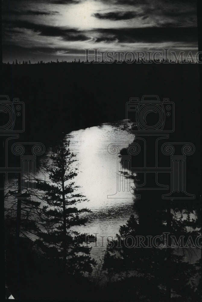 1941 Press Photo View of Spokane River at Night - Historic Images
