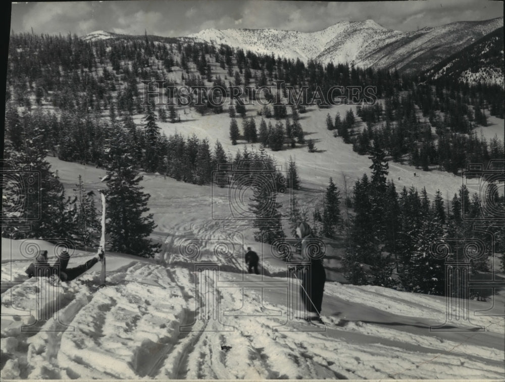 1944 Press Photo Ski Area Atop Mount Spokane - Historic Images