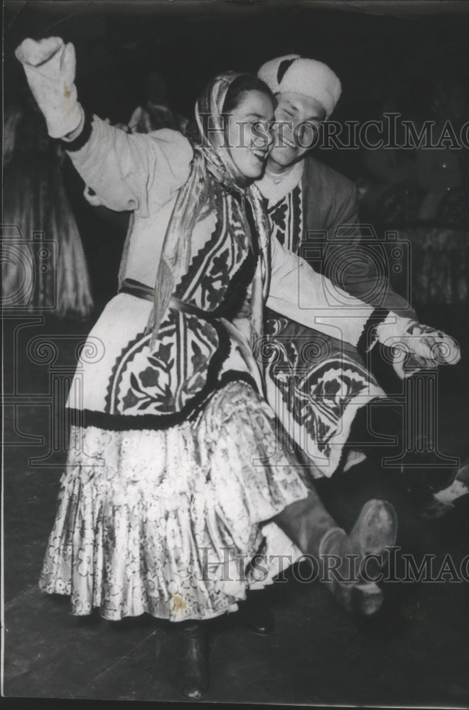1958 Press Photo Russian Dance - Historic Images