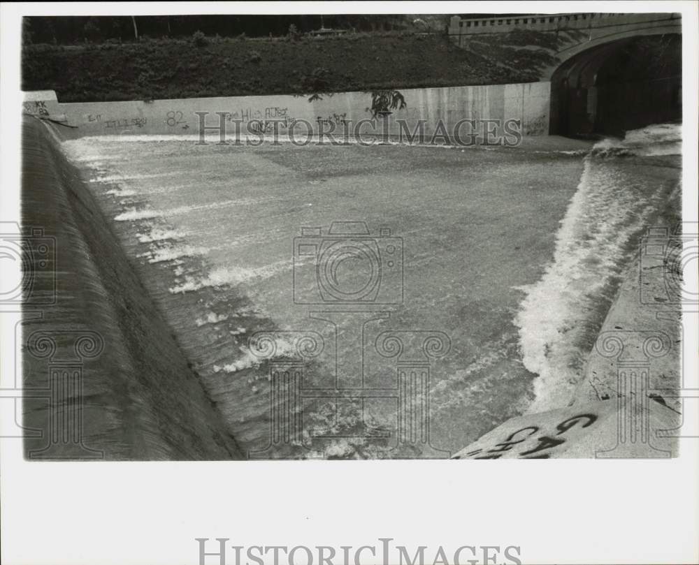 1982 Press Photo Spillway at Cobble Mountain Reservoir in Granville - sra22997- Historic Images