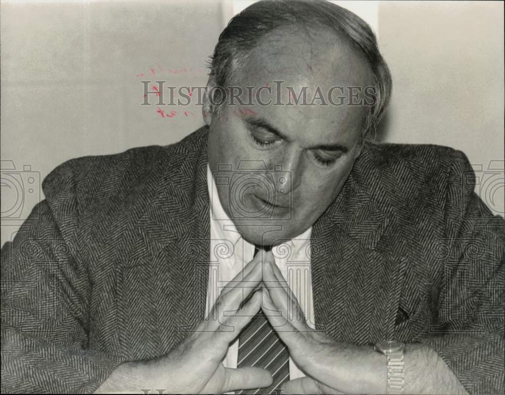 Press Photo Louis Mager, Superintendent of Schools for Enfield, Connecticut.- Historic Images