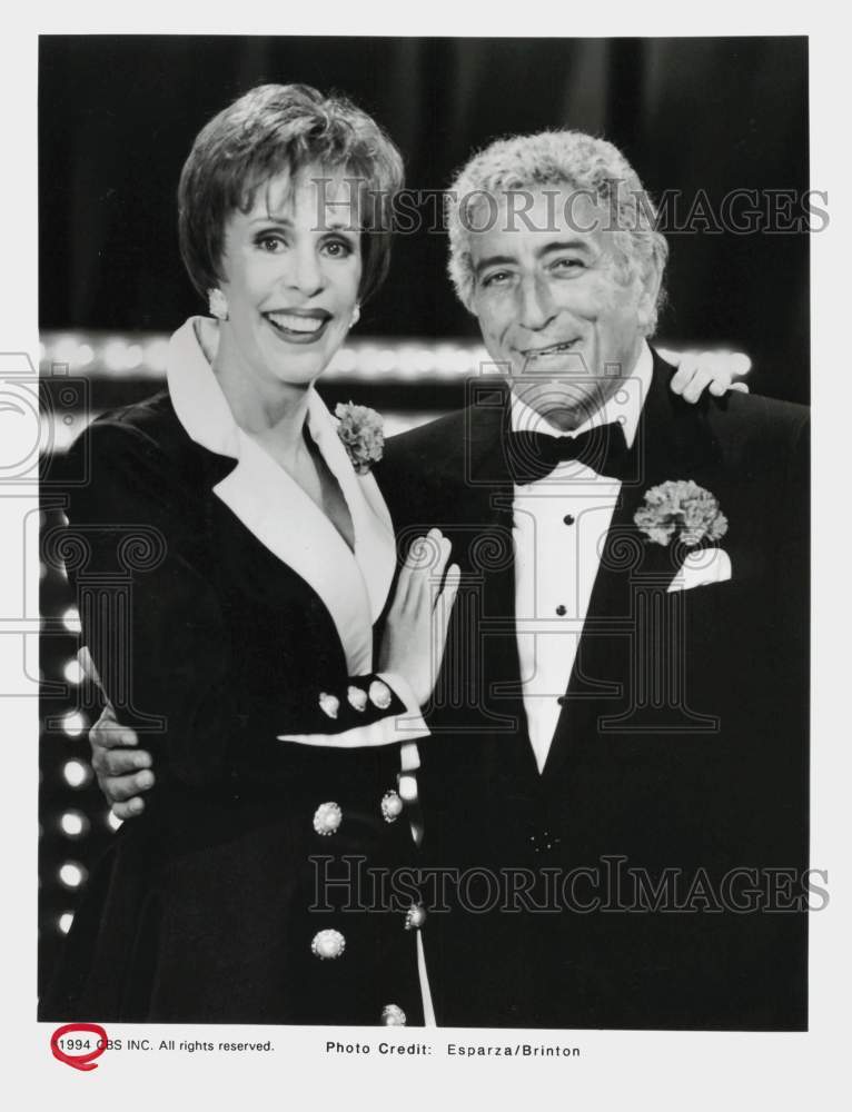 1994 Press Photo Carol Burnett, Tony Bennett in &quot;Men, Movies &amp; Carol&quot; - Historic Images