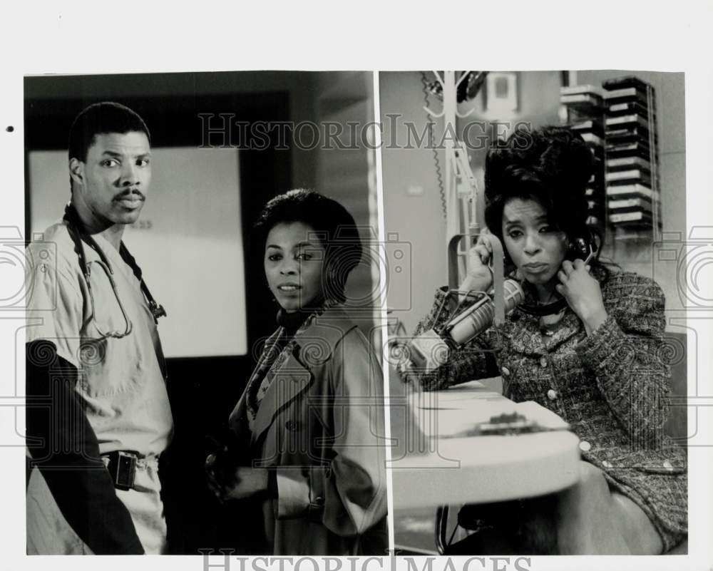 1996 Press Photo Khandi Alexander on "ER" & with Eric LaSalle on "NewsRadio" - Historic Images