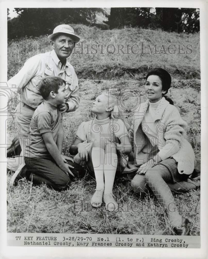 1970 Press Photo Nathaniel, Mary Frances, Kathryn and Bing Crosby. - srp29021 - Historic Images