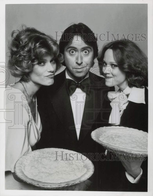 Press Photo Deborah Zon, Shelley Long, Denny Evans in "That Second Thing on ABC"- Historic Images