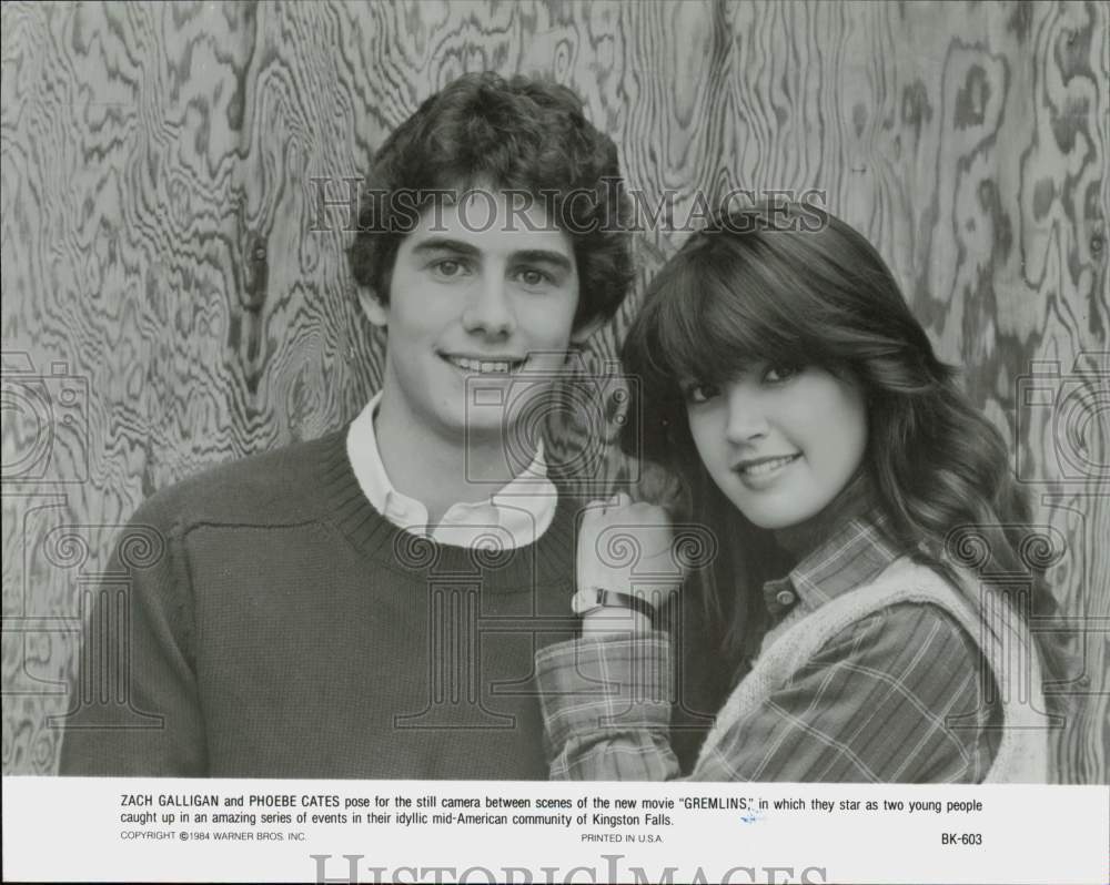 1984 Press Photo Zach Galligan and Phoebe Cates on &quot;Gremlins&quot; Movie Set- Historic Images