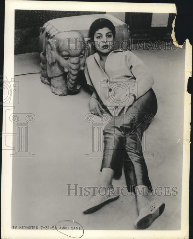 1956 Press Photo Singer Amru Sani - Historic Images