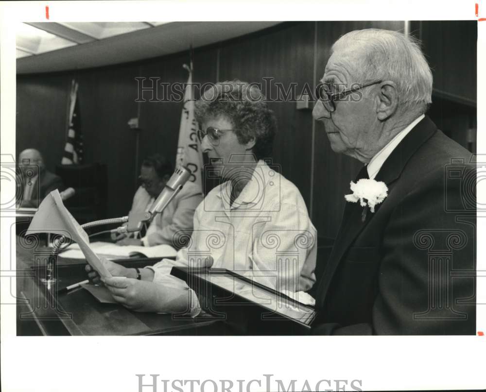 1991 Press Photo Nello Verigamini at Cayuga County Senior Citizens Award- Historic Images