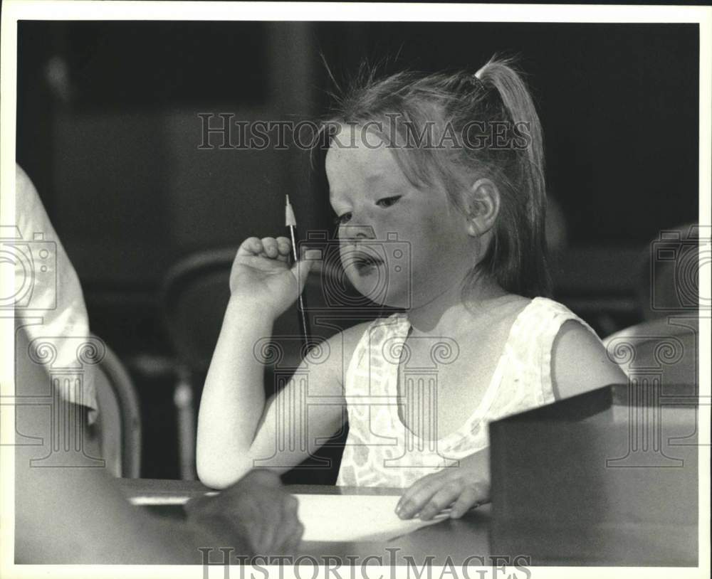 1988 Press Photo Robyn Castor, Smith Road Elementary School Kindergarten Student - Historic Images