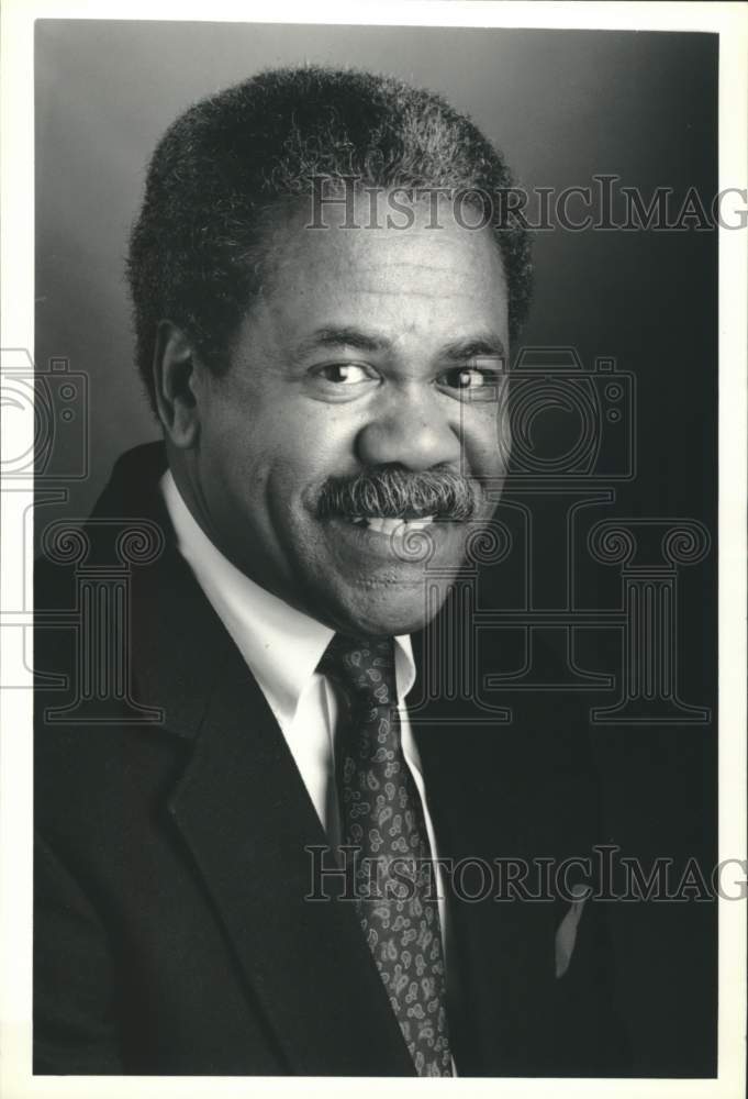 1990 Press Photo International Boxing Hall of Fame Board Member Bob Saffold - Historic Images