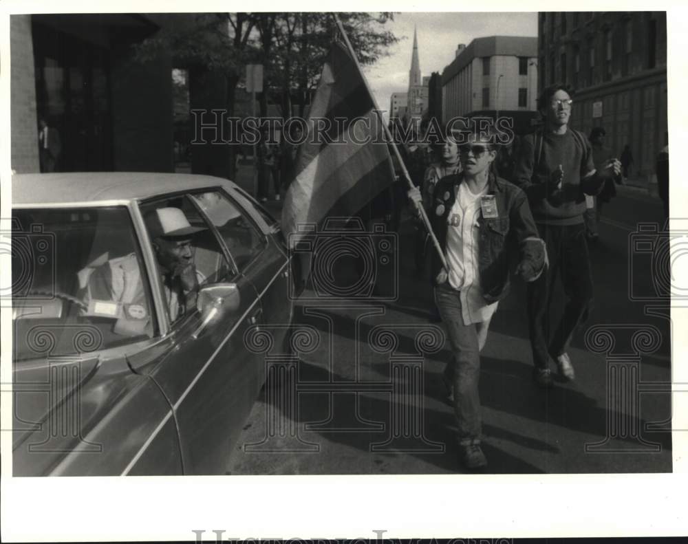 1985 Press Photo Syracuse University Student at South Africa Apartheid Porest - Historic Images