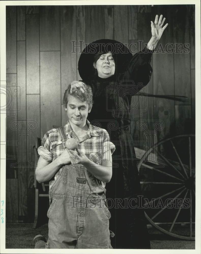 1986 Press Photo Actors Pat Quackenbush and Andrew Nyland in &quot;Tobacco Road&quot; Play - Historic Images