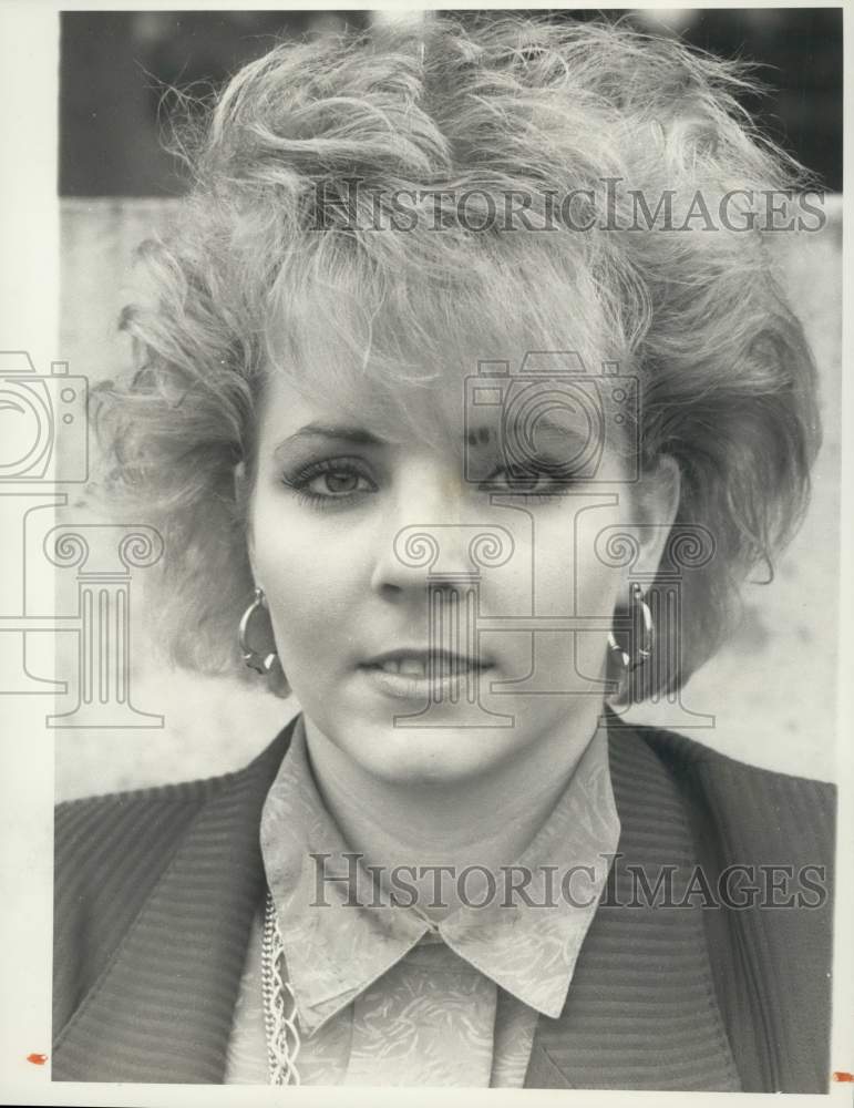 1987 Press Photo Debra Royle in Fashion Portrait - Historic Images