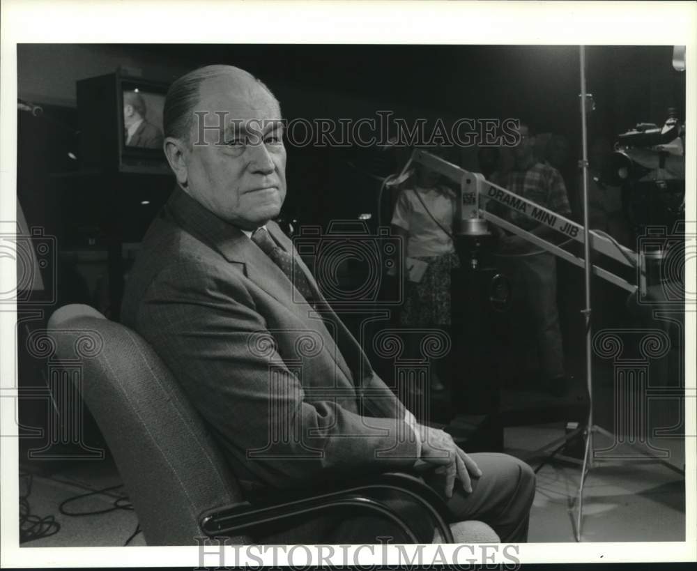 1991 Press Photo Actor E. G. Marshall at Media Artist Studio in Manlius New York - Historic Images