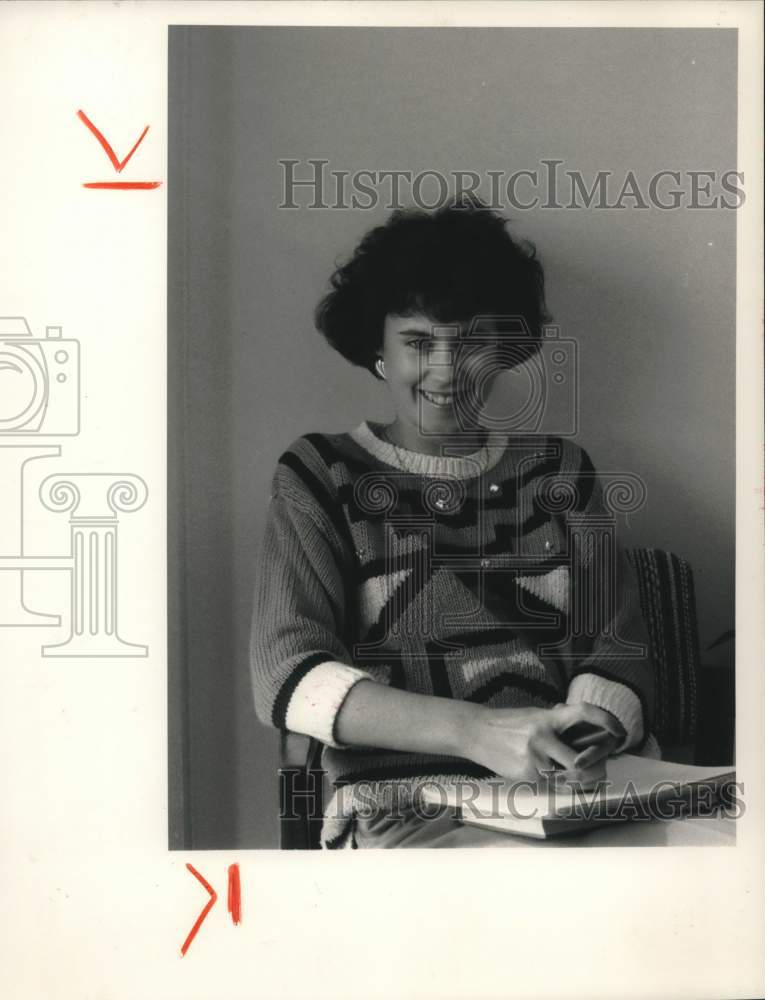 1988 Press Photo Alicia McKenzie in Hometown Voices Portrait - sya13266- Historic Images