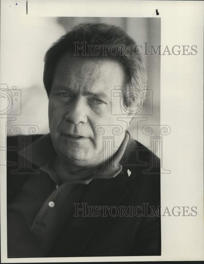 Press Photo Tom Heinsohn in Portrait - Historic Images