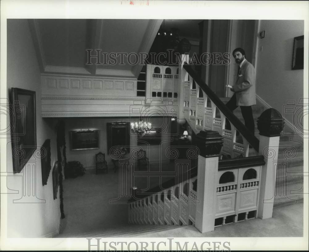 1989 Press Photo Staircase at New York State Governor&#39;s Mansion in Albany - Historic Images