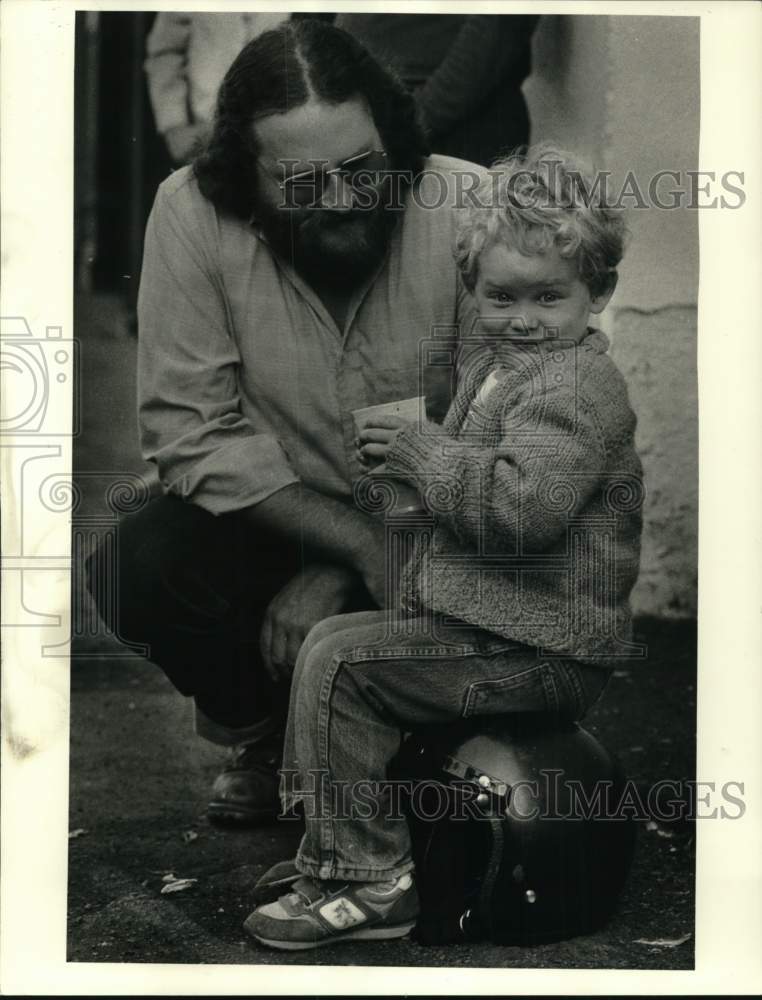 1984 Press Photo David &amp; Ryan Gay at Children&#39;s Museum Reception - sya28817- Historic Images