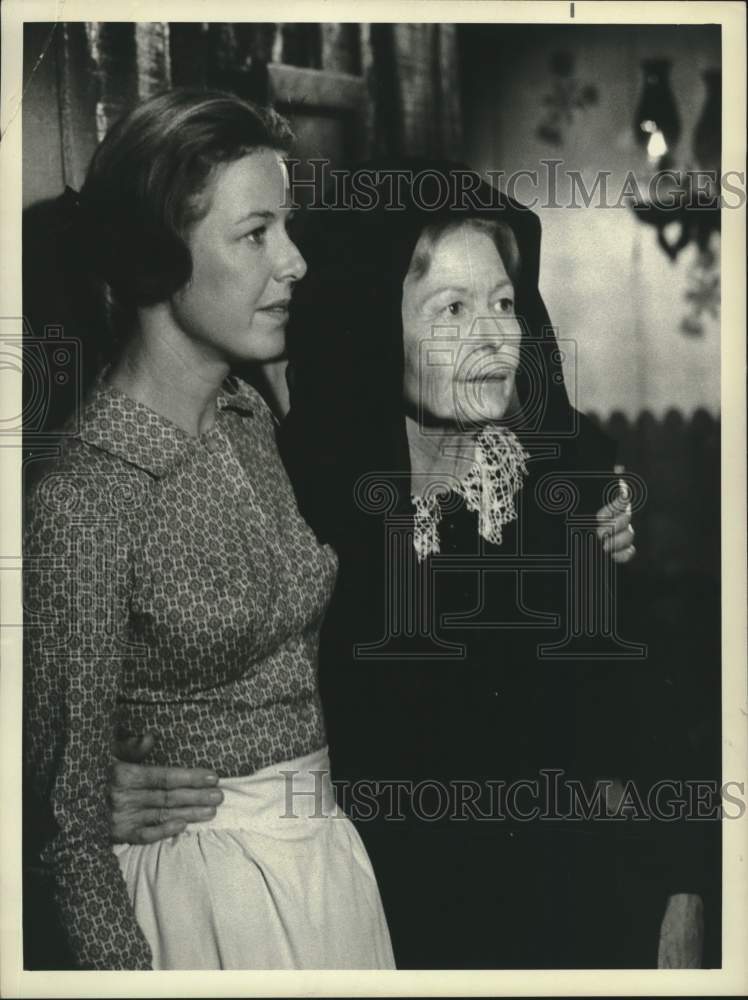 Actress Josephine Hutchinson with co-star in Scene-Historic Images