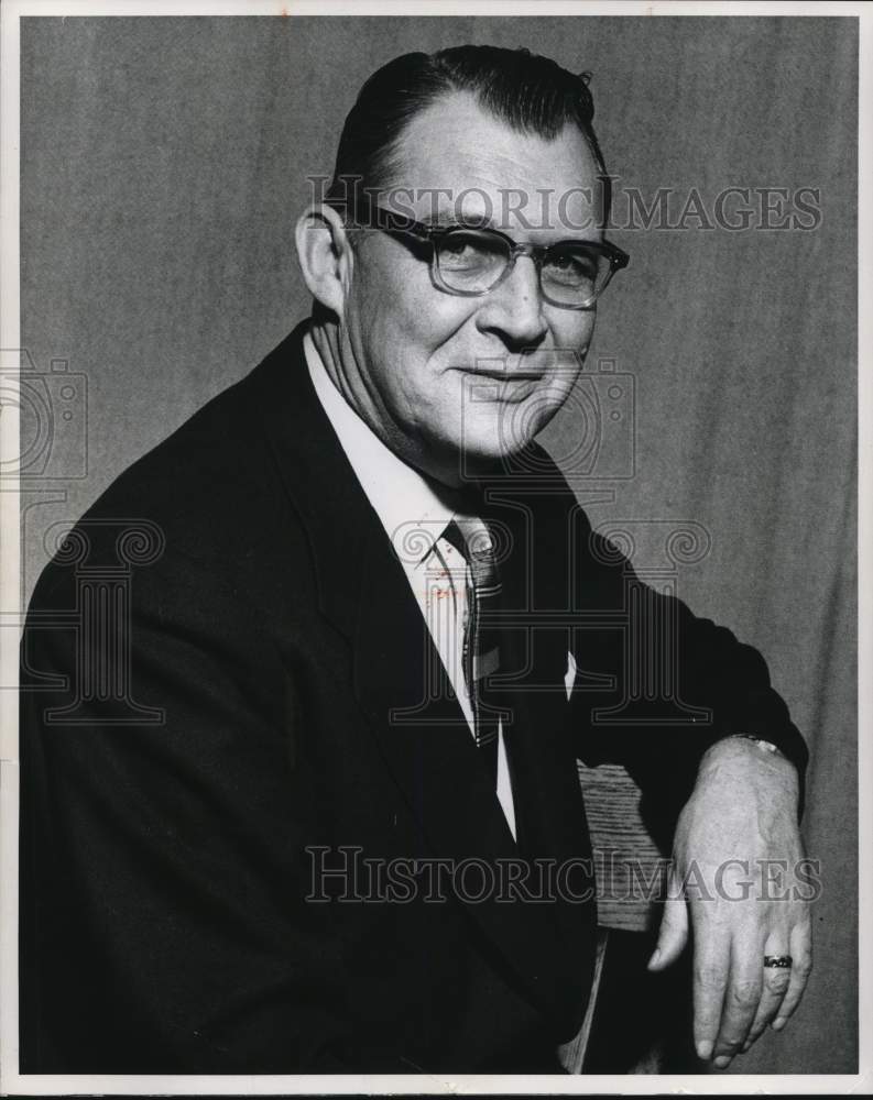 Press Photo Deputy Boxing Commissioner Thomas J. &quot;Bullets&quot; Costello - sya64554 - Historic Images