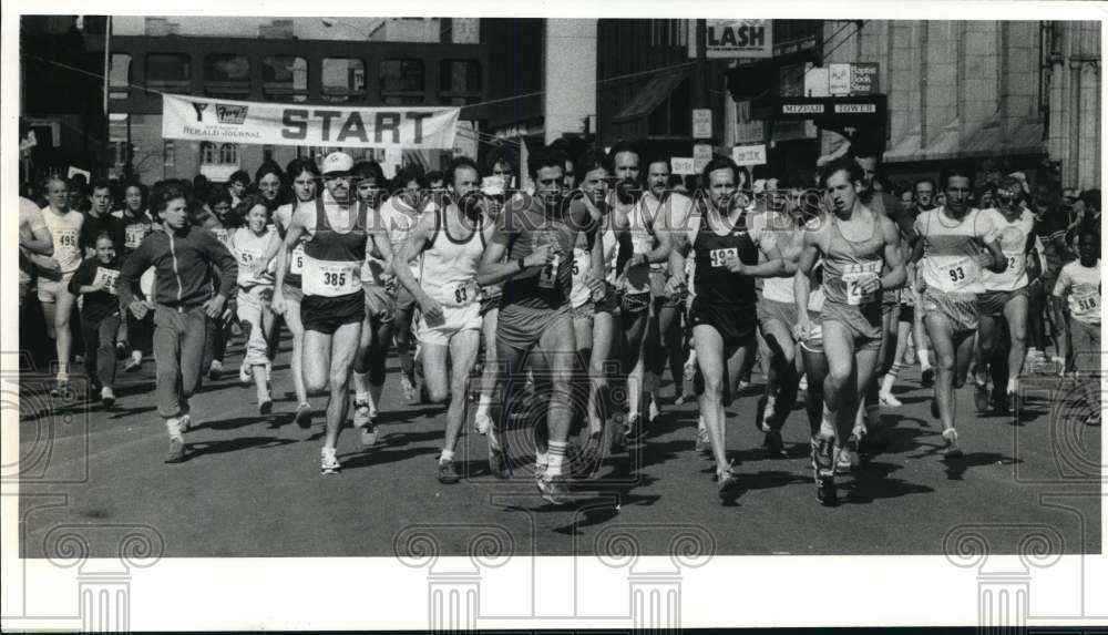 1985 Press Photo Participants at Start of Fun to Run Classic, New York- Historic Images