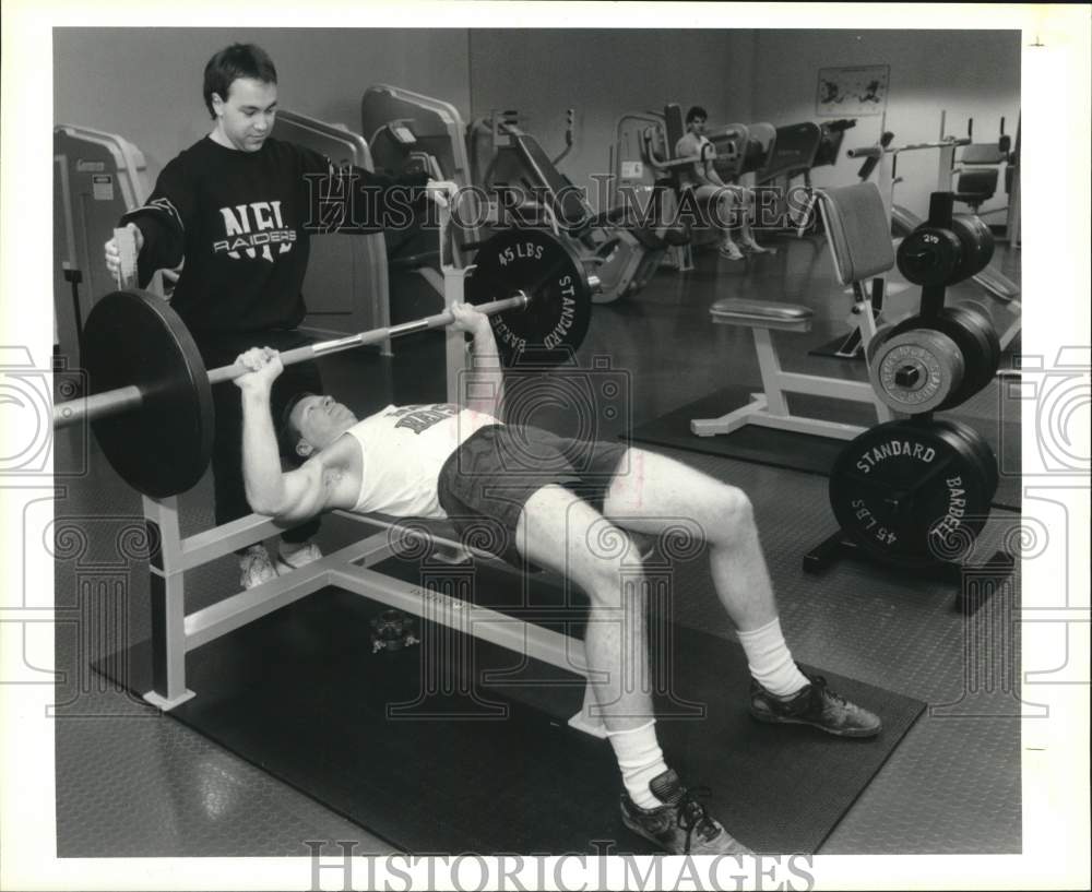 1990 Press Photo Scott Collier in O'Brien and Gere's Fitness Center, New York- Historic Images