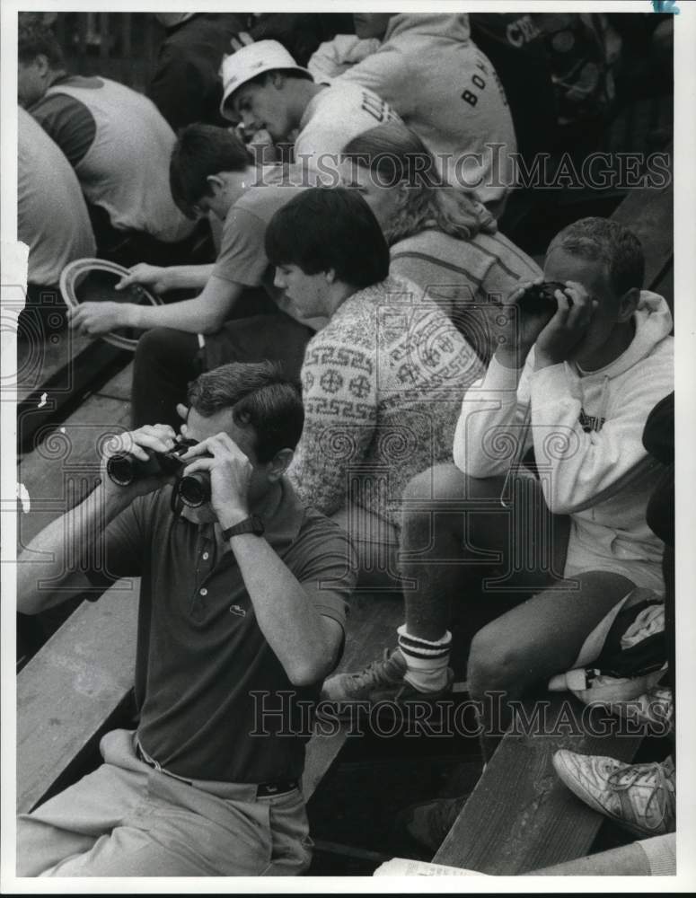 1986 Press Photo Spectators at Finish Line bleachers, Onondaga Lake, IRA Regatta - Historic Images