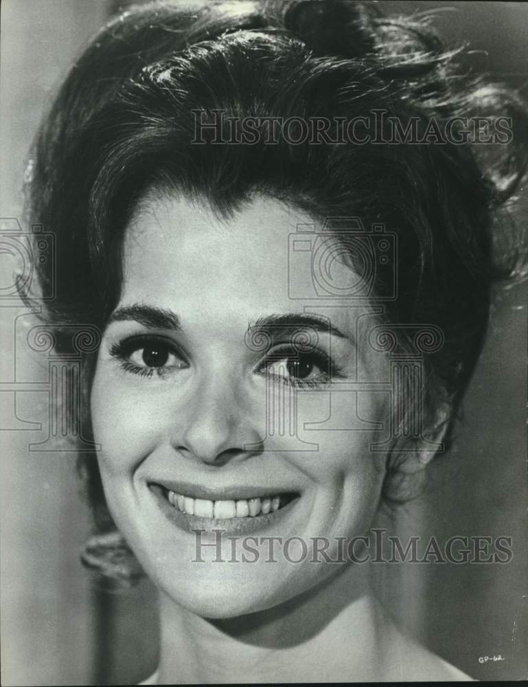 Press Photo Jessica Walter appears in the movie "Grand Prix" - Historic Images