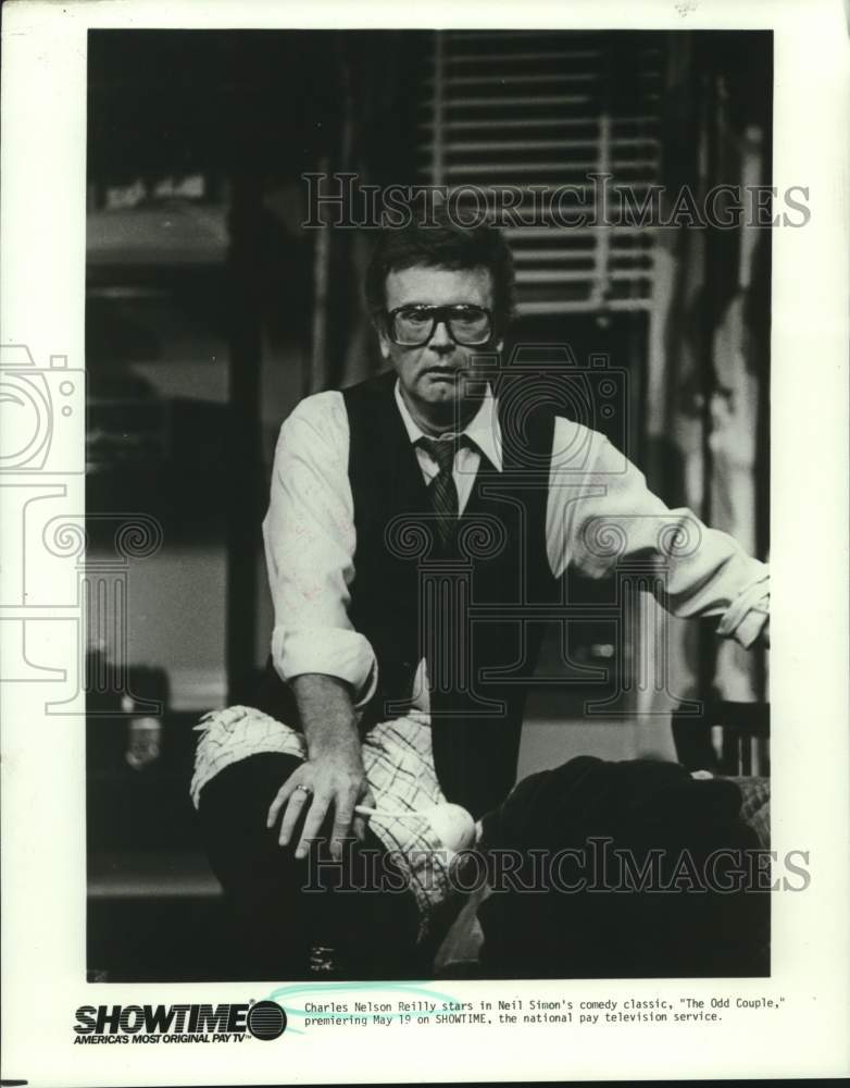 1982 Press Photo Actor Charles Nelson Reilly stars in &quot;The Odd Couple&quot; - Historic Images