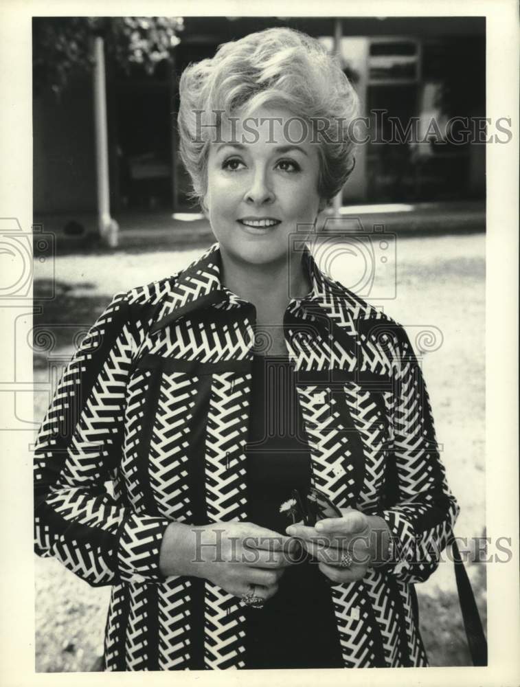 1975 Press Photo Actress Elena Verdugo - Historic Images