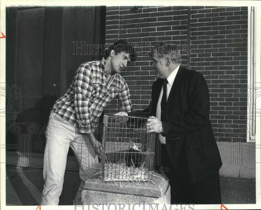 Press Photo Pat Killam and Gary Yoram in "The Silver Whistle" comedy - Historic Images