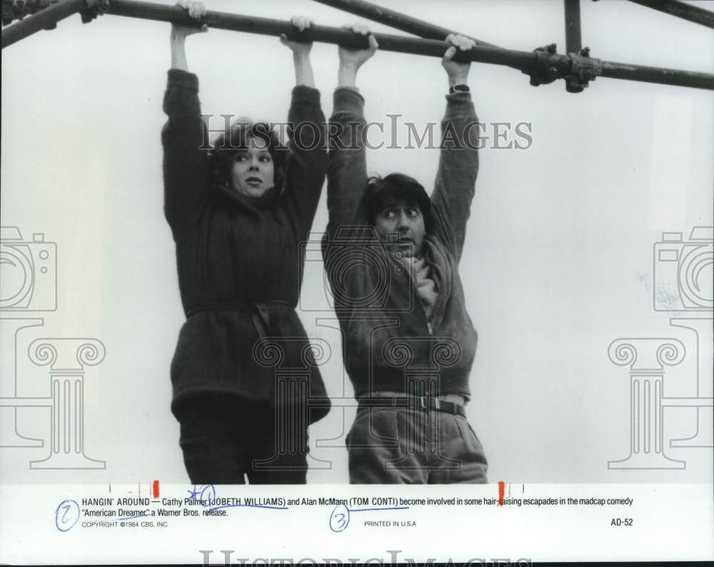 1984 Press Photo Jobeth Williams and Tom Conti in &quot;American Dreamer&quot; - Historic Images