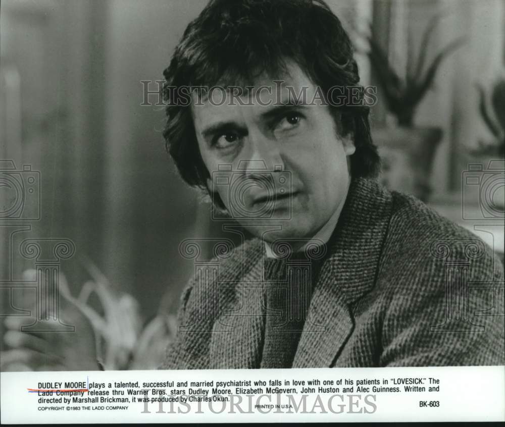 1983 Press Photo Dudley Moore appears in a scene from the movie &quot;Lovesick&quot; - Historic Images